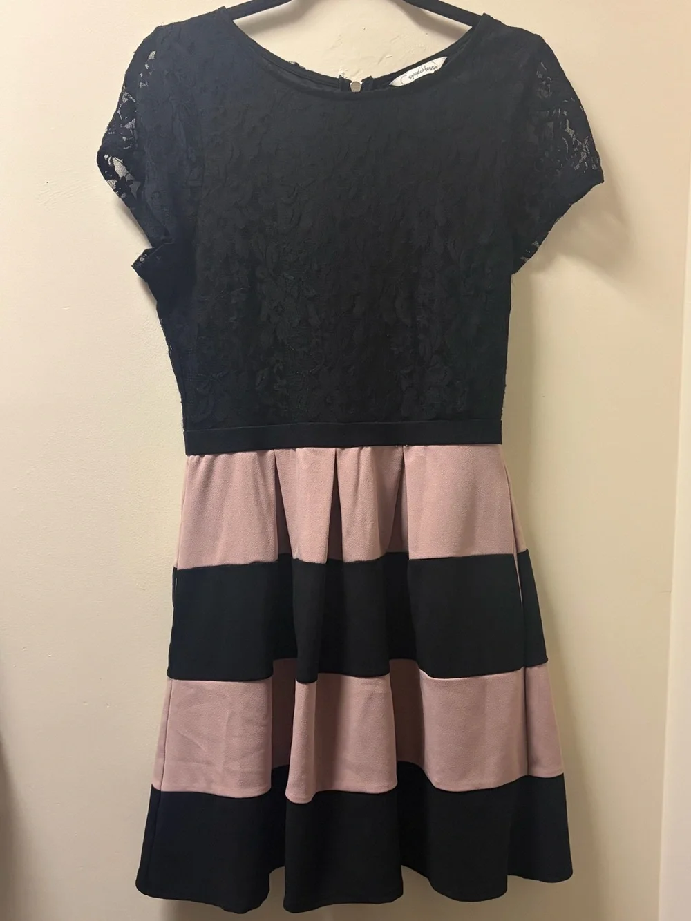 Speechless Black and Dusty Pink Lace Bodice Stripe Dress with Pockets Women’s XL - Picture 1 of 7